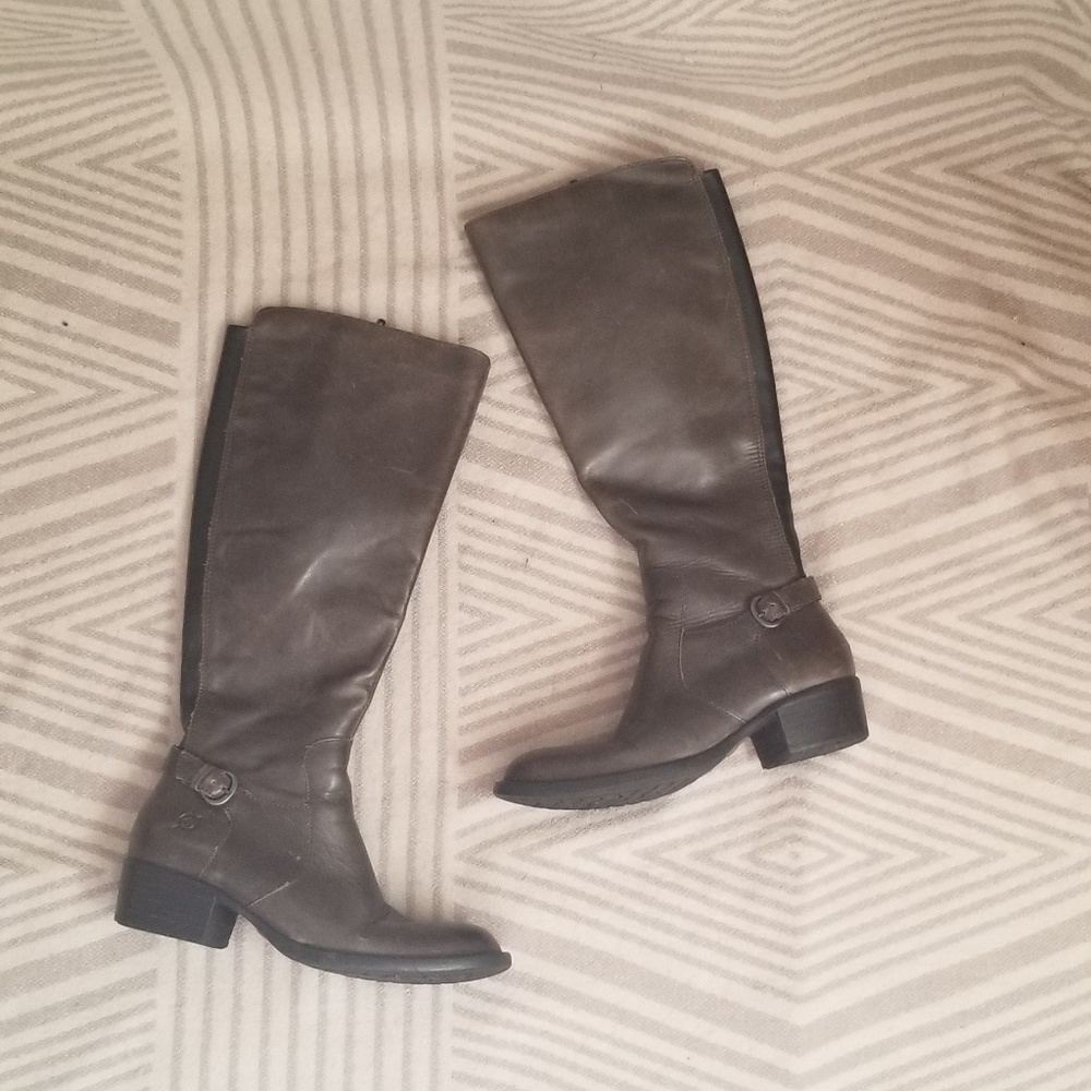 Born leather boots